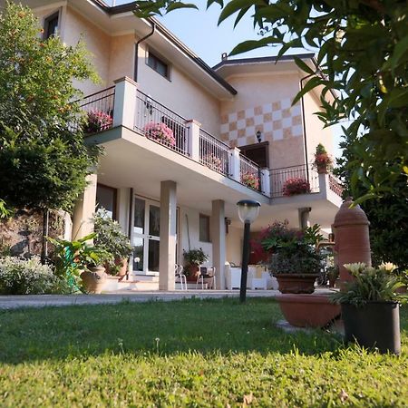Parte Di Casa Con Giardino E Piscina Villa Pietrasanta Exteriör bild