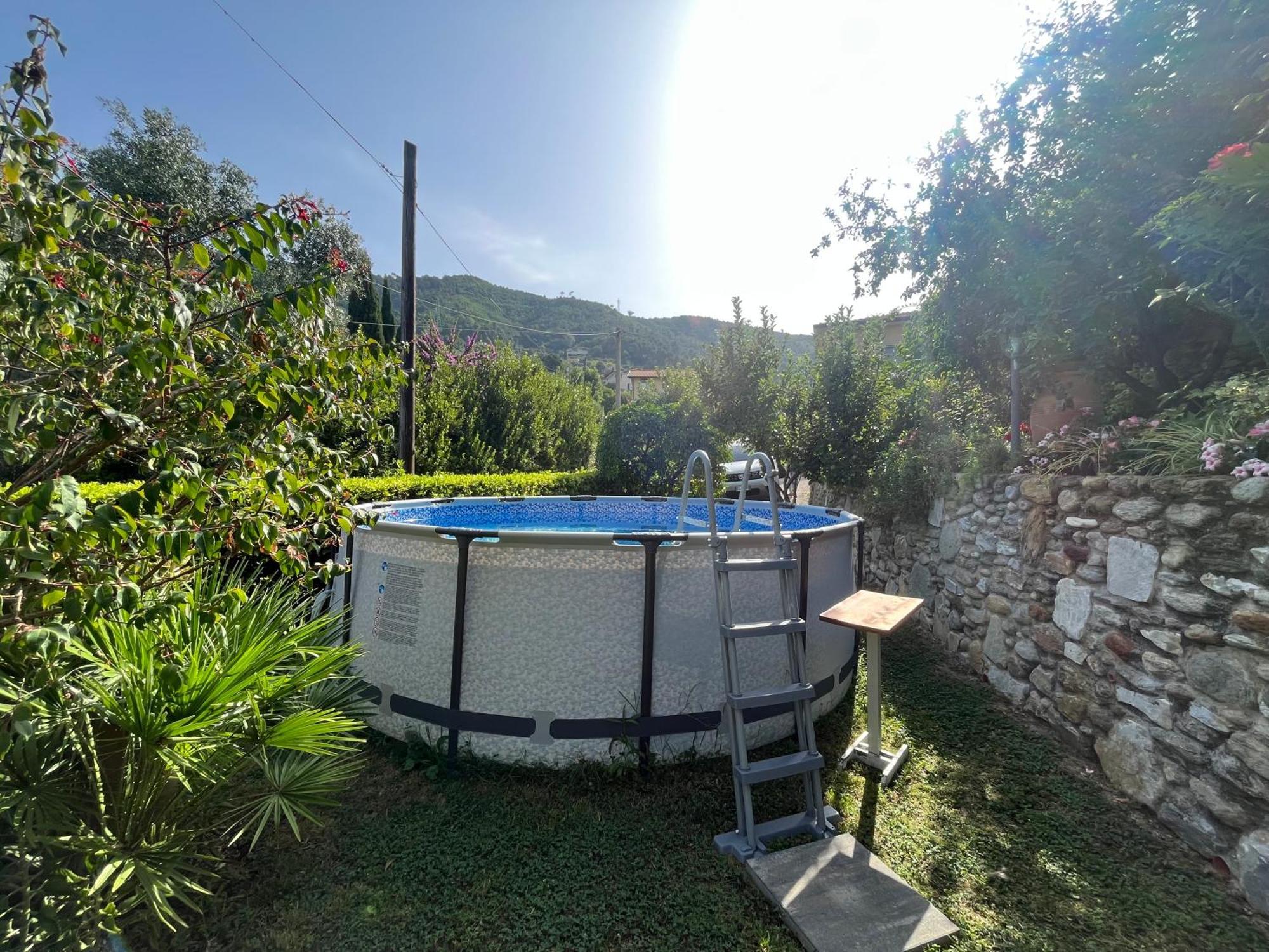 Parte Di Casa Con Giardino E Piscina Villa Pietrasanta Exteriör bild