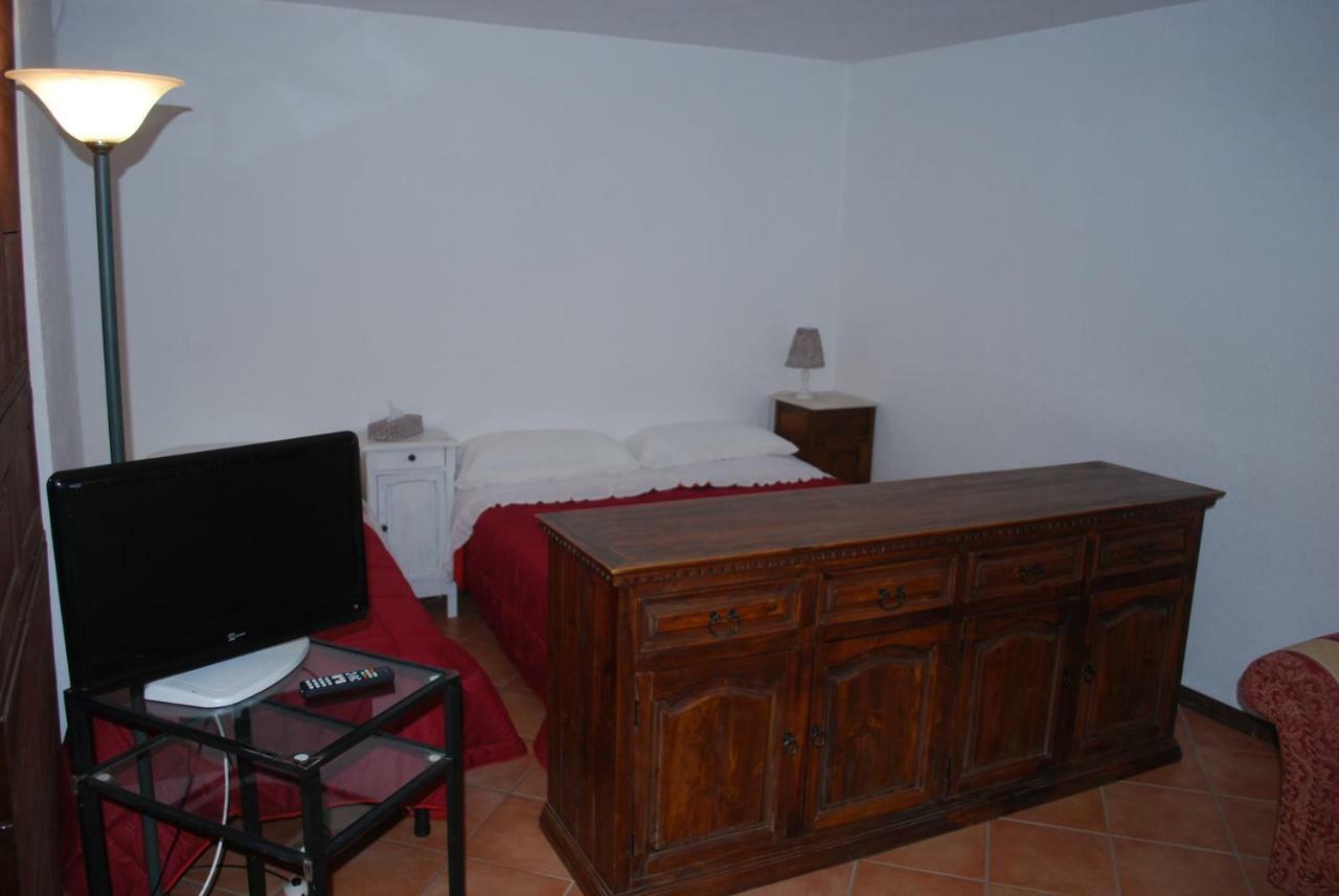 Parte Di Casa Con Giardino E Piscina Villa Pietrasanta Exteriör bild
